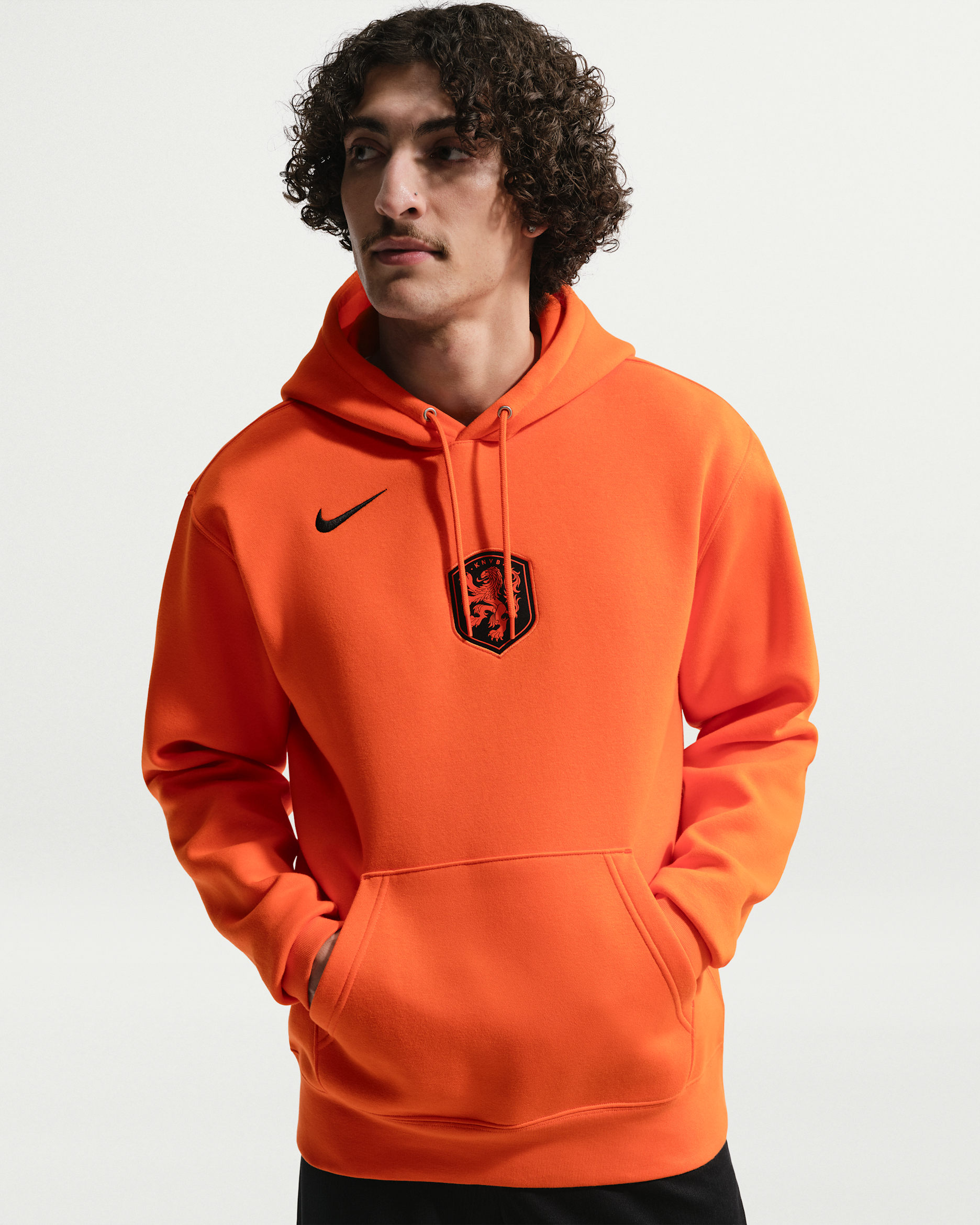 Netherlands Club Men's Nike Football Pullover Hoodie. Nike RO